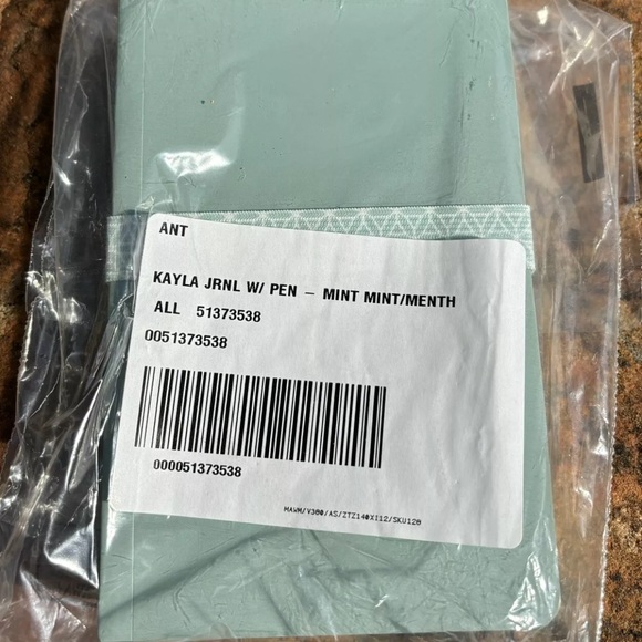 Anthropologie Journal with Pen - NEW - Picture 4 of 5